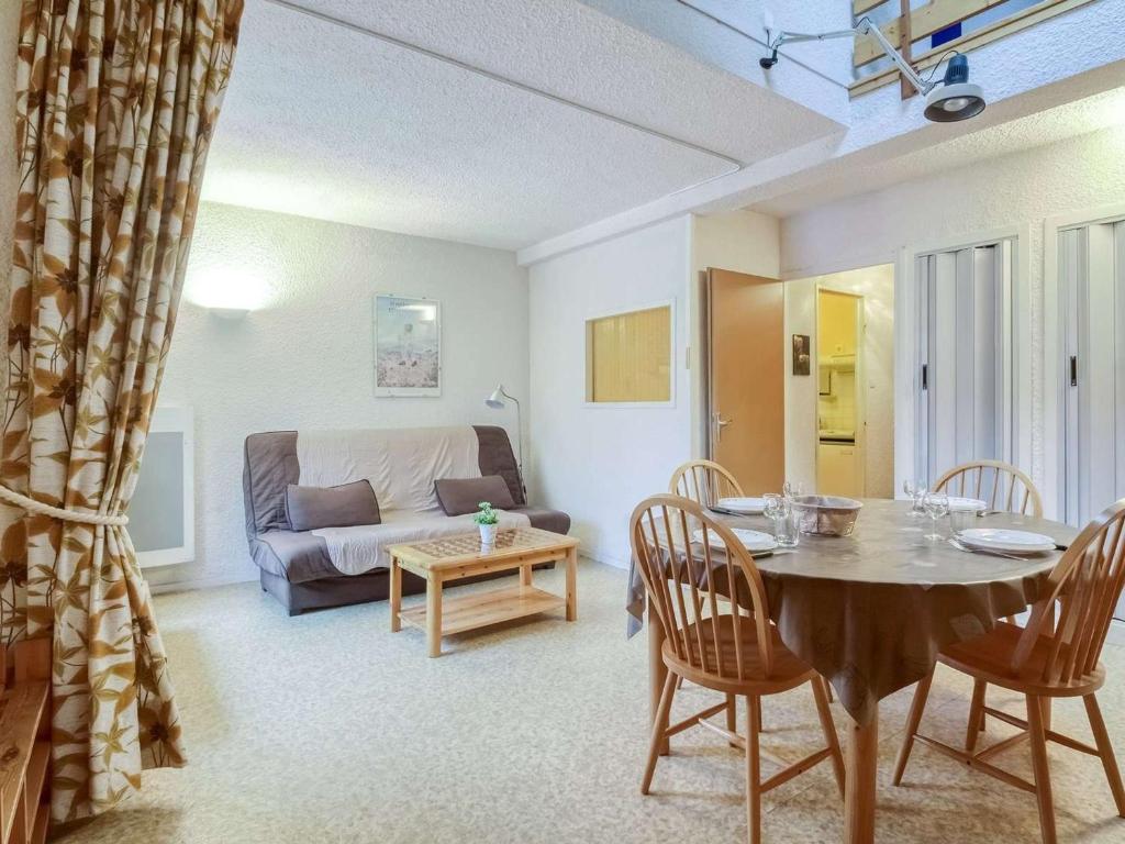 Duplex pour 6 pers avec balcon, parking et face télécabine à Cauterets - FR-1-401-200 - 1