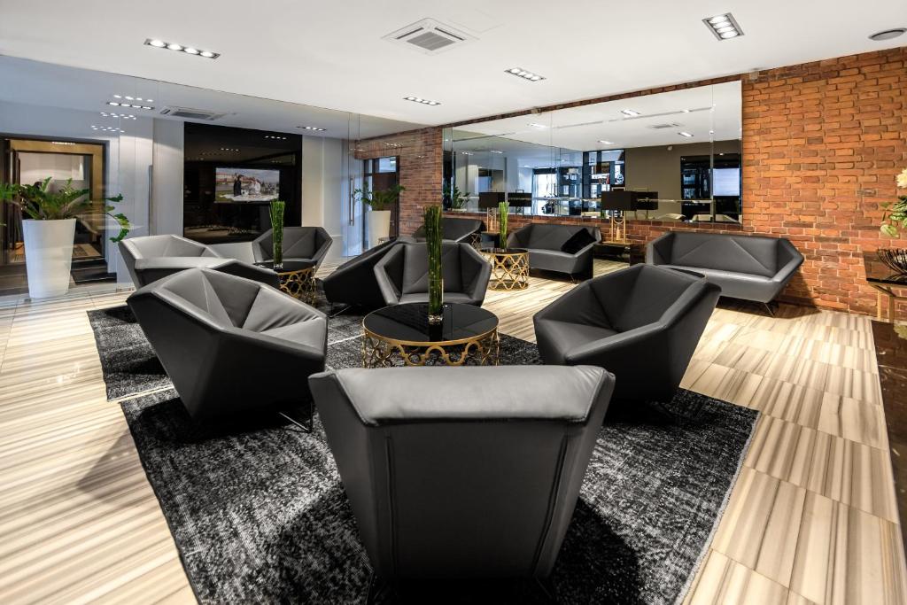 Queen Boutique Hotel photo