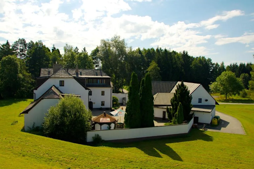 Hotel a Hostinec Tálský mlýn, hotel in Žďár nad Sázavou