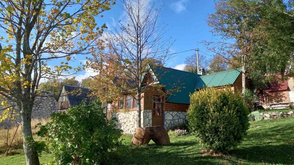 Family Farm Bungalow - 3