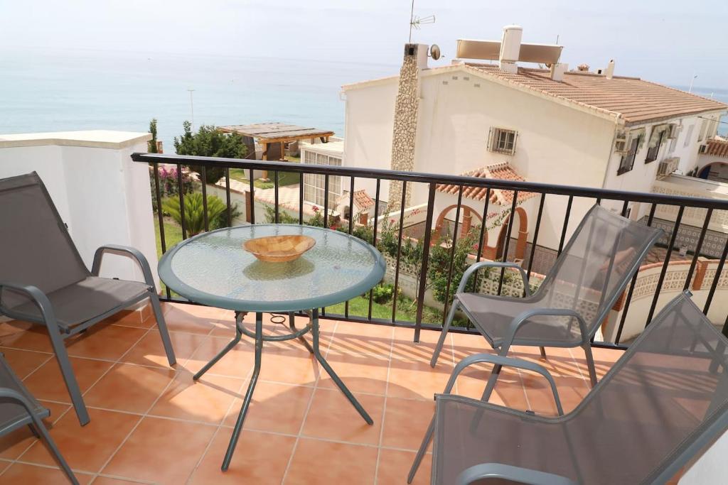 Apartamento en NERJA. Primera línea de playa - 4