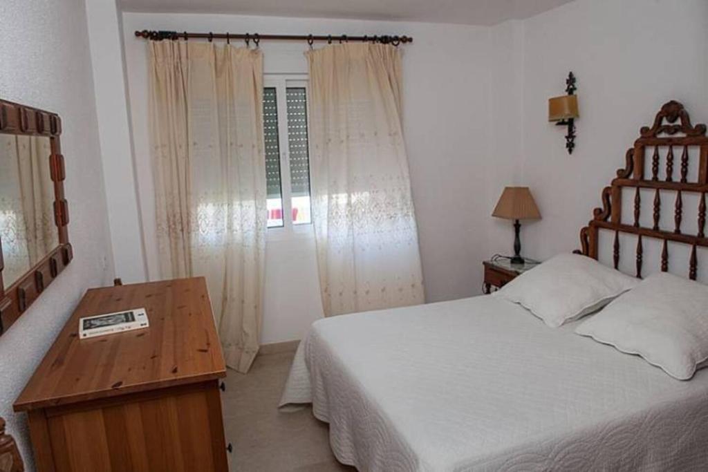 Apartamento en NERJA. Primera línea de playa - 2