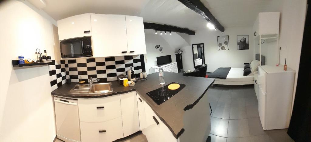 World Apartment Cannes - 4