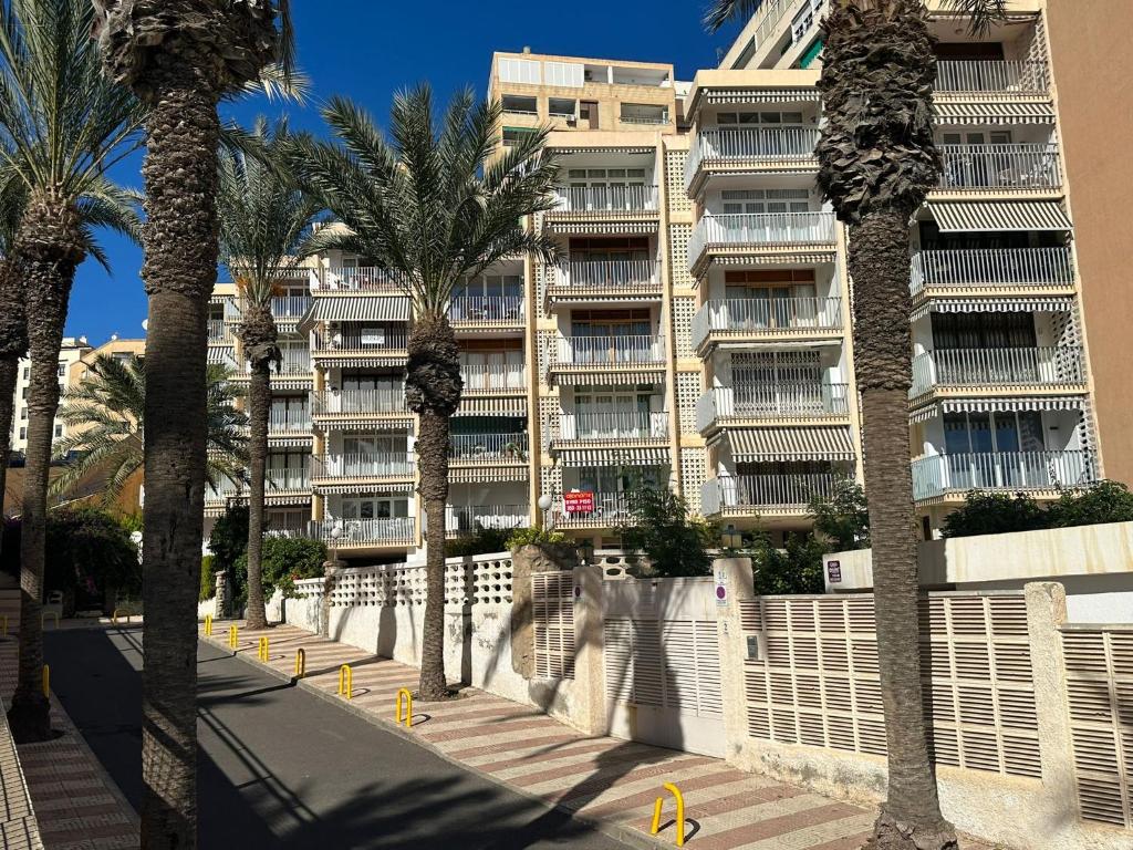 1 linea playa YATE, Aguadulce