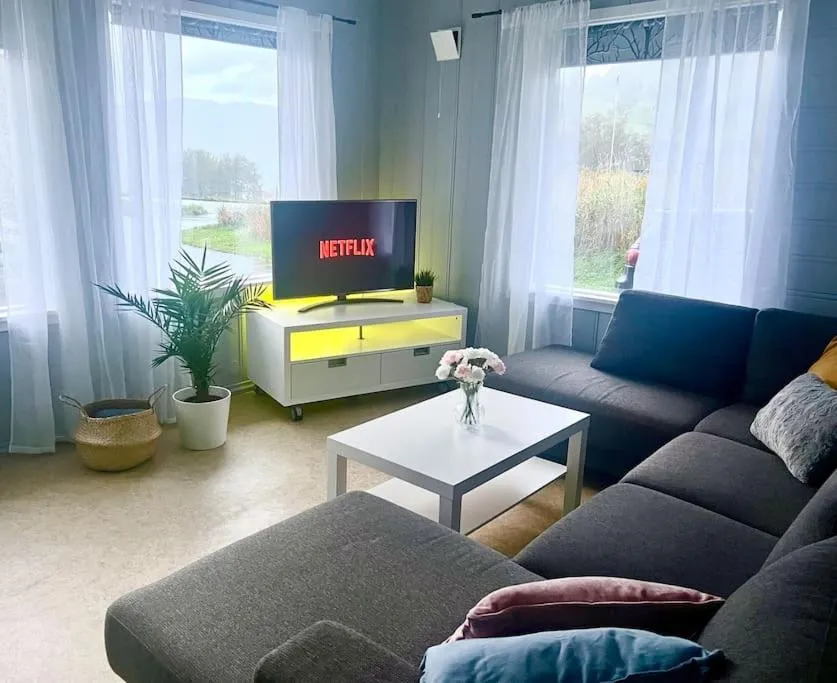 Apartment-B near Etne-Odda, hotel in Etnesjøen