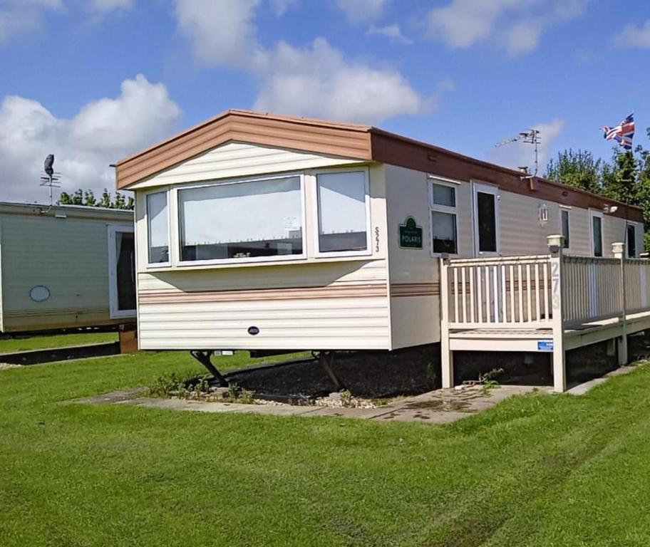 Static caravan golden palm resort, Skegness