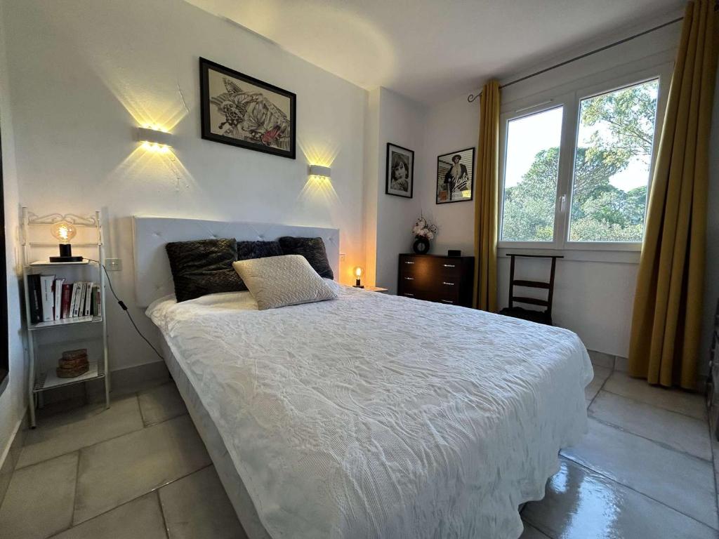 Sainte Maxime Sémaphore : Haut de Villa T4, Piscine, Terrasse, Clim, Proche Mer - FR-1-226-531 - 5