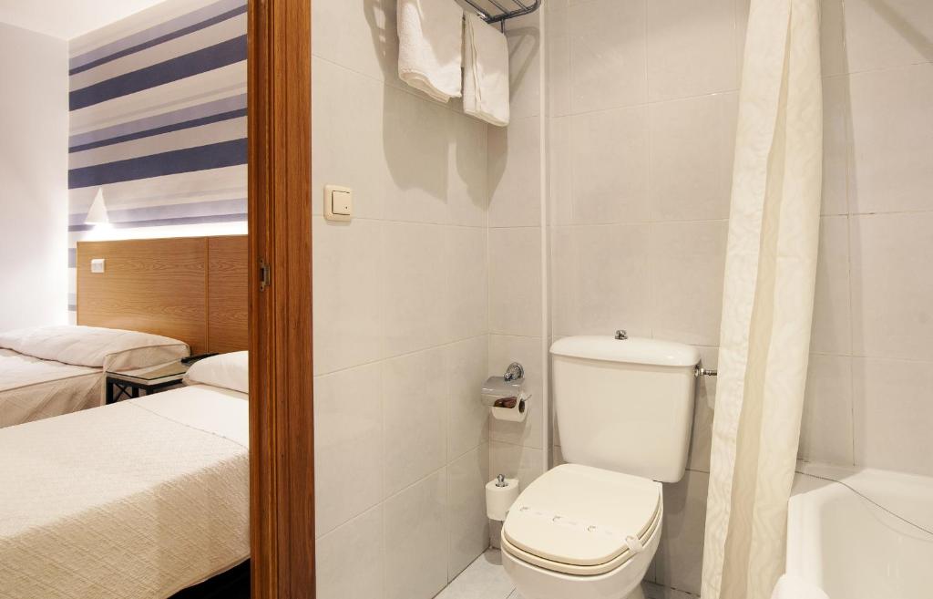 Hostal Bezana photo