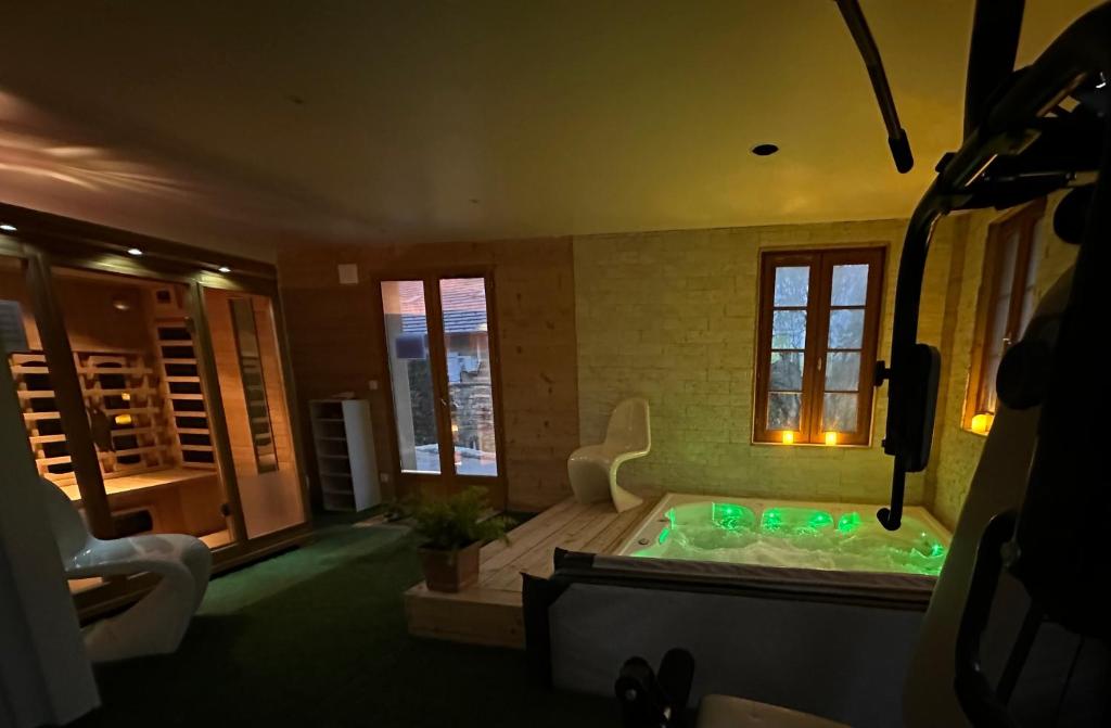 Gîte au Coeur du Jura entre Comté et Vin jaune, Gîte Vin Jaune