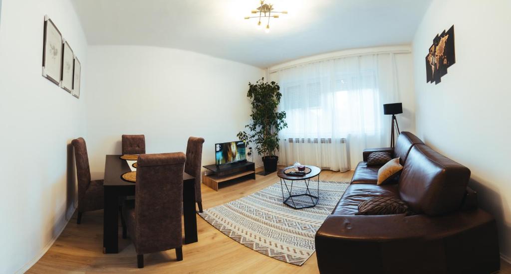 Sunny Apartment - 4
