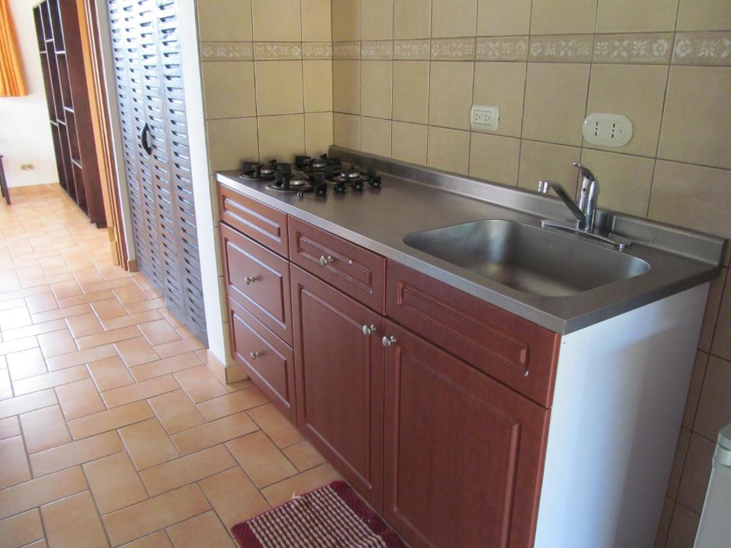 Kitchen, LaBounty Del Mar in Cahuita