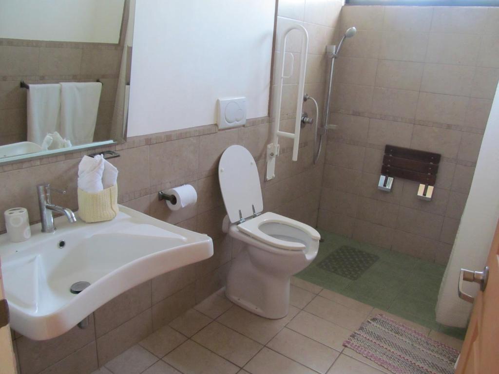 Bathroom, LaBounty Del Mar in Cahuita