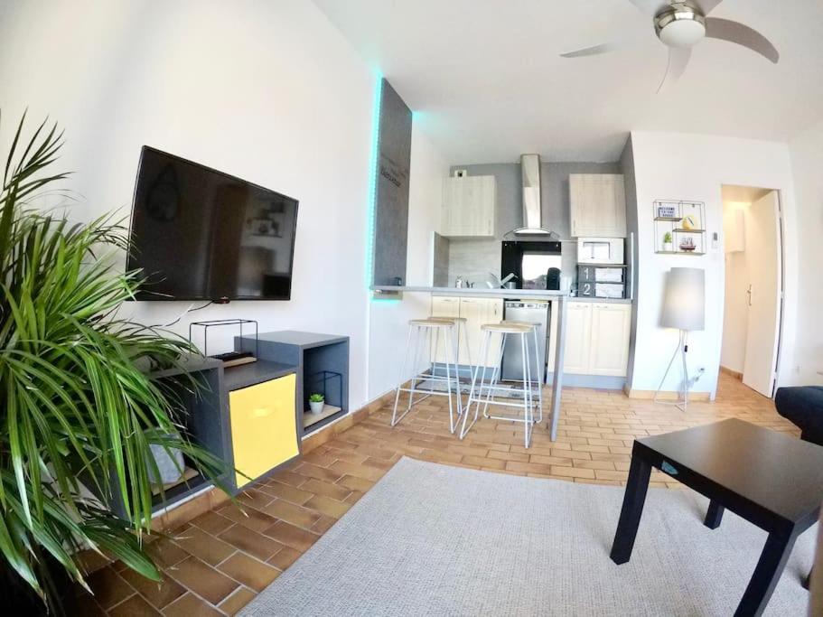 2 min de la Plage, Parking, Terrasse & Wifi! - 2