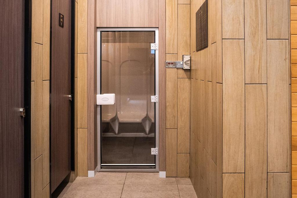 Steamroom