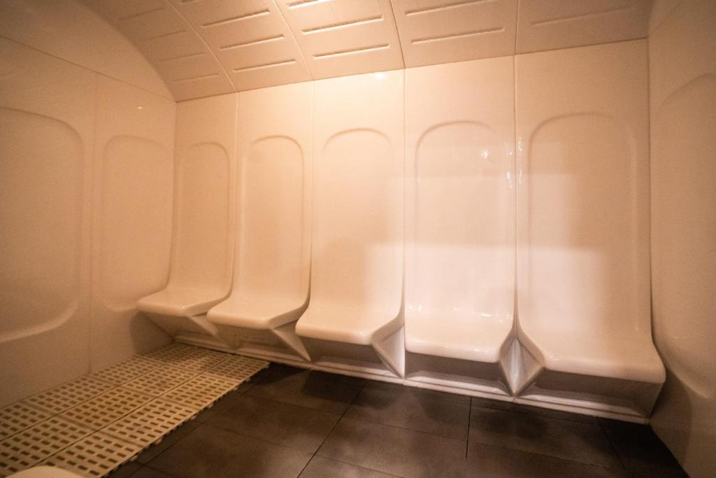 Steamroom
