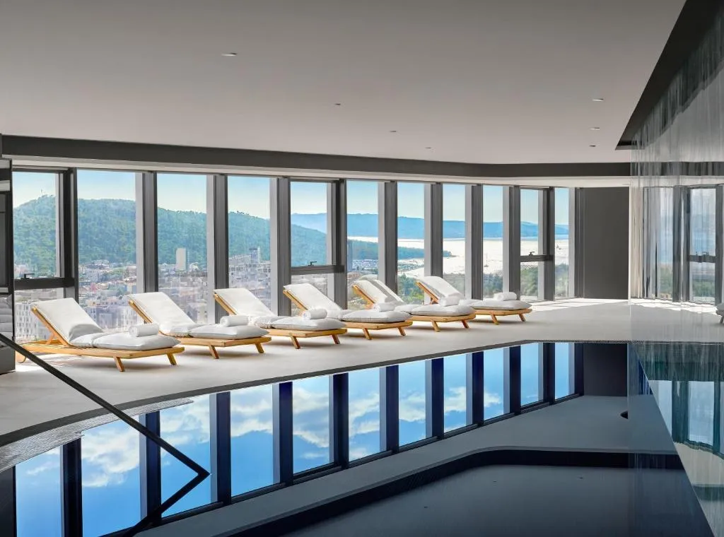 AC Hotel by Marriott Split，位于斯普利特的酒店