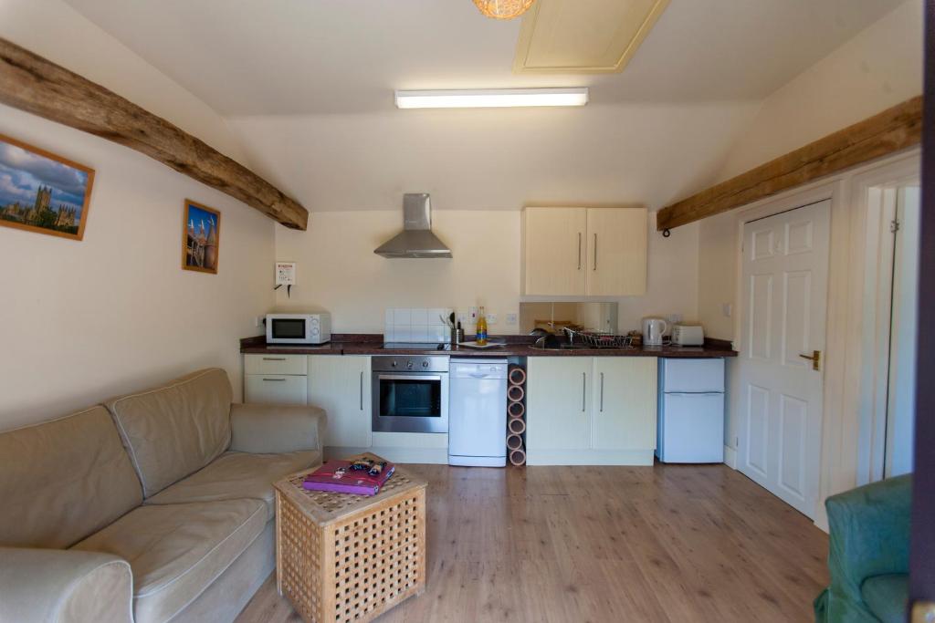 Five Cottages in AONB, Hastingleigh photo 6
