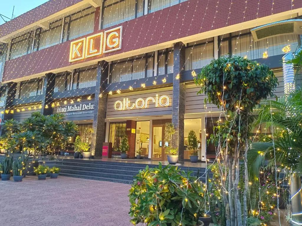 HOTEL KLG ALTORIA，位于钱德加尔的酒店