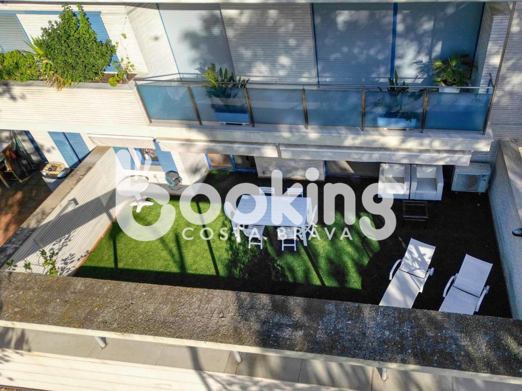 Soleado - apartament amb gran terrassa al centre de Platja d'Aro, amb parking i piscina comunitària - 2