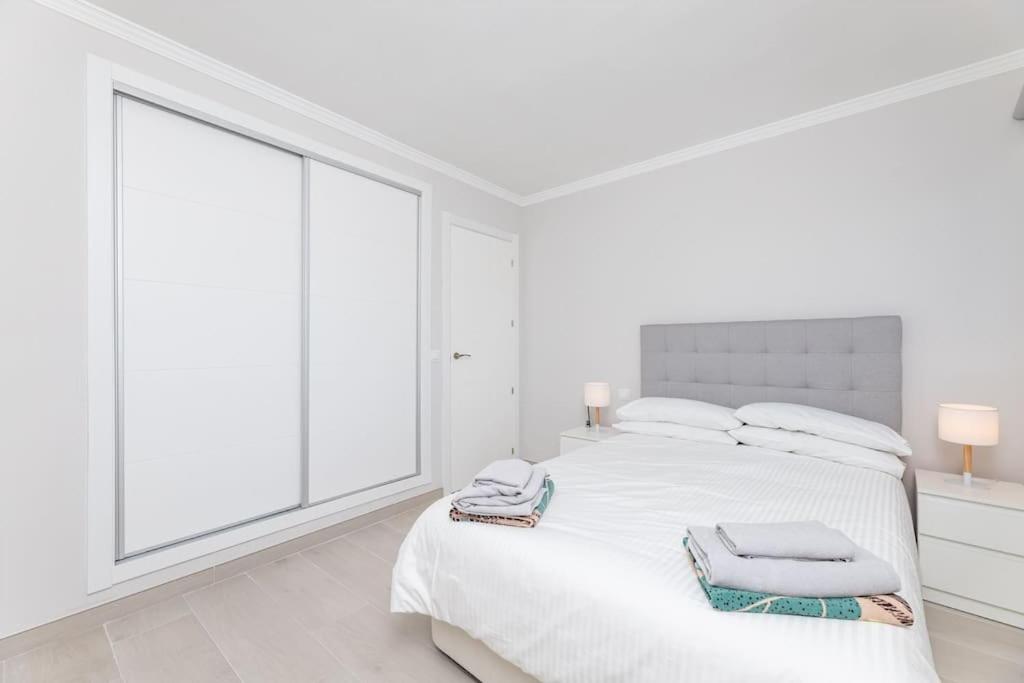 Amazing 4 bed beachfront Dominion Beach RDR358 - 5