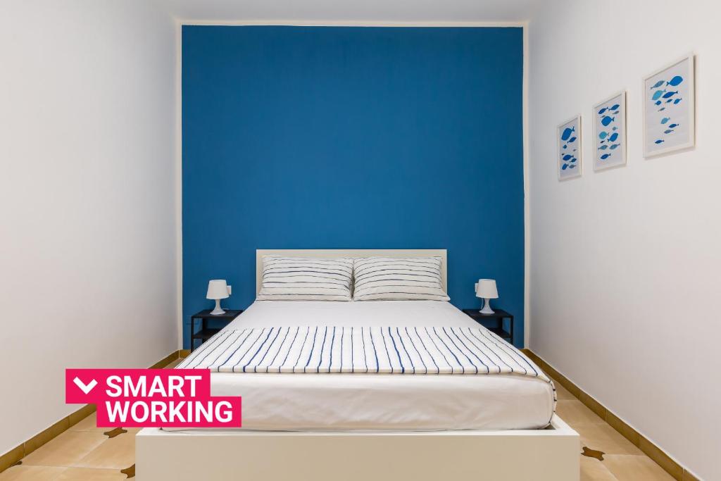 White&Blue Apartment at Sanità by Wonderful Italy - 4