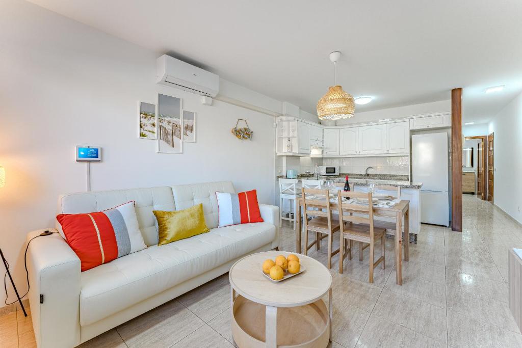 Petite Homes Beach - 4