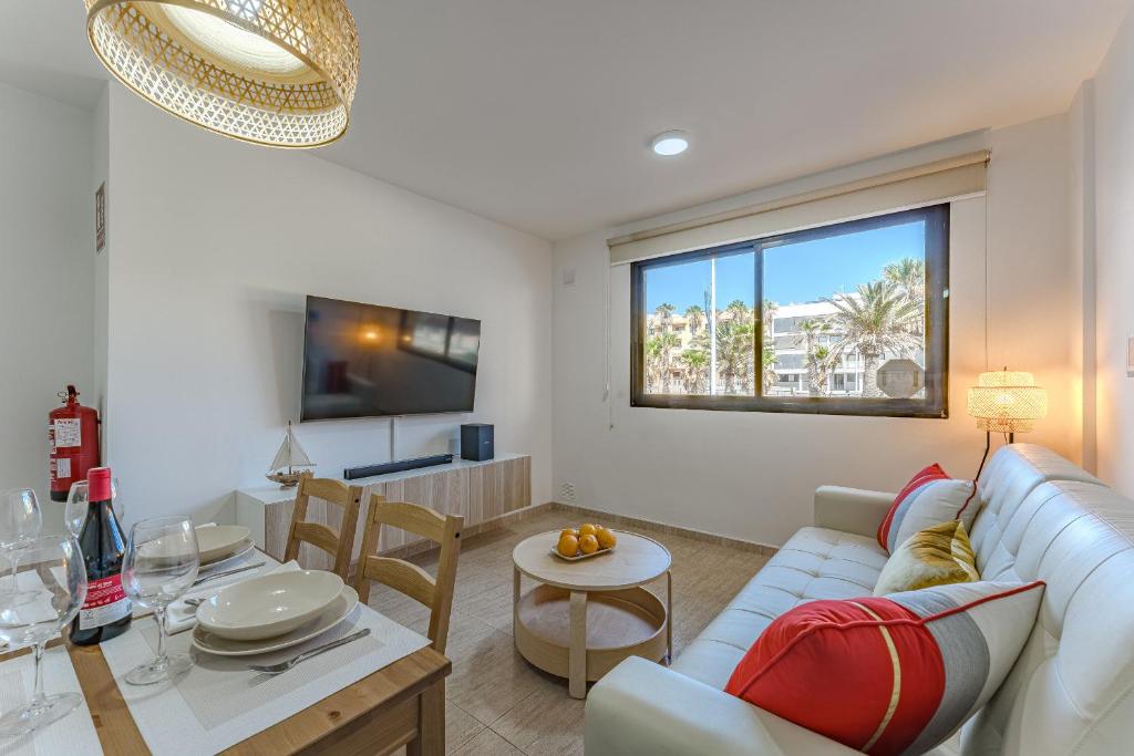 Petite Homes Beach - 2