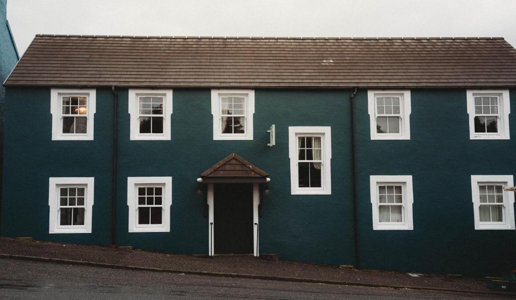 Roslyn House
