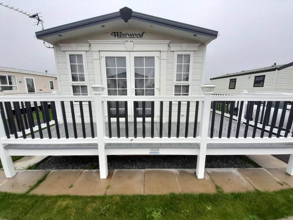 8 Berth caravan Palm Grove 86 golden palm Chapel St Leonards, Chapel Saint Leonards