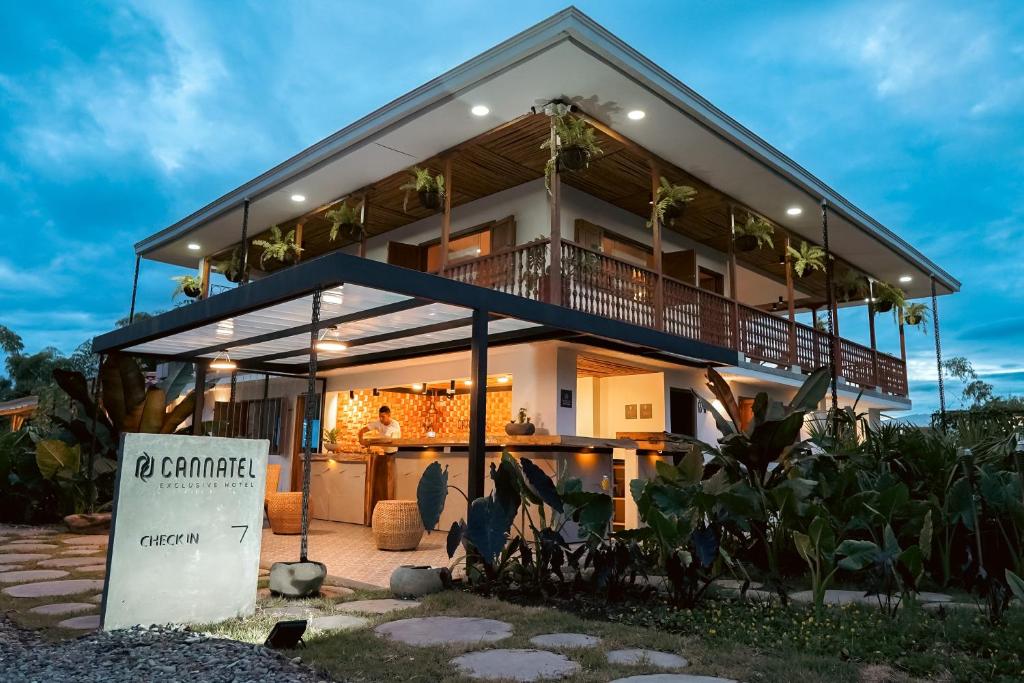 Cannatel Exclusive Hotel - 4