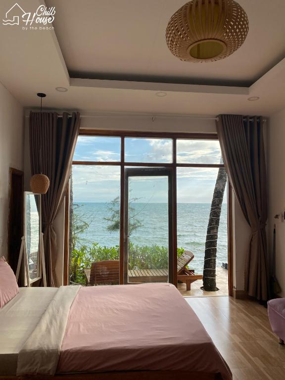 CHILL HOUSE by the beach