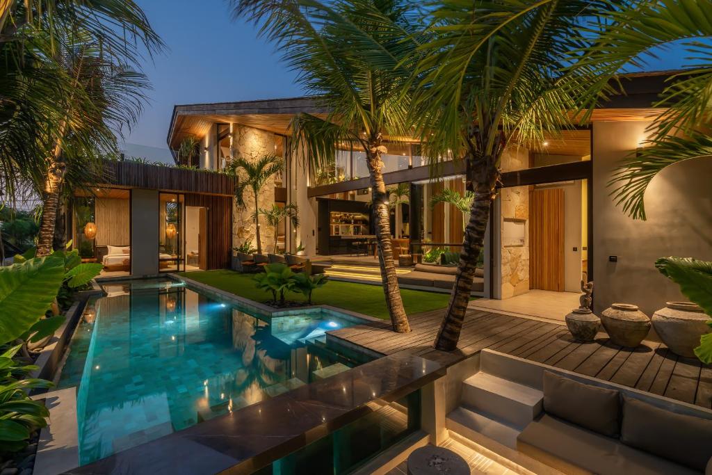 Ohlala - Luxury Tropical Escape in Pererenan, Canggu