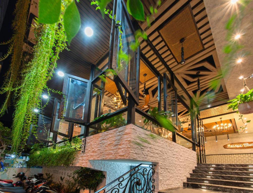 Aaron Boutique Hotel