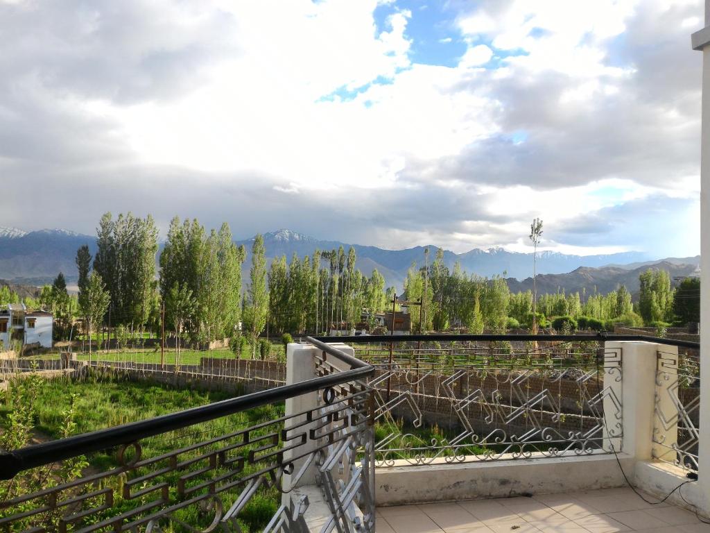 Heschuk Guest House photo