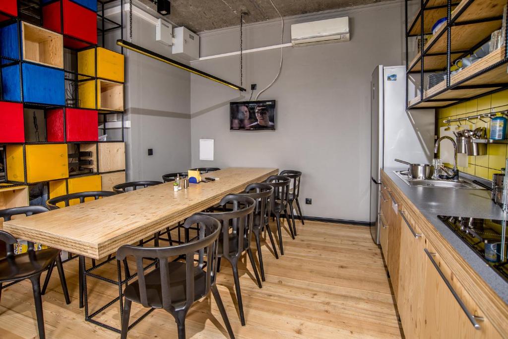 Hovel Hostel