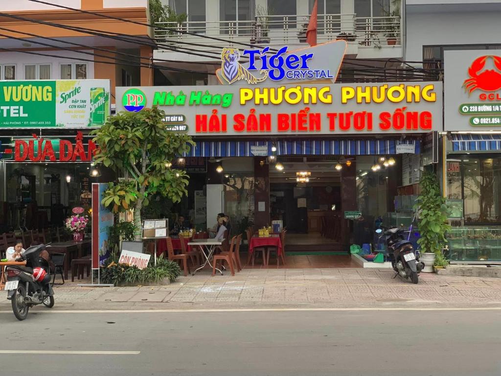 Phuong Phuong Hotel