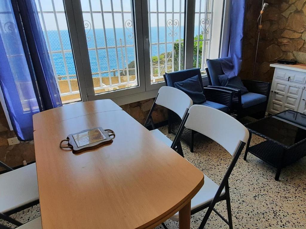 Apartamento familiar frente al mar con jardín, barbacoa, aparcamiento y mascotas permitidas - ES-170-70 - 5