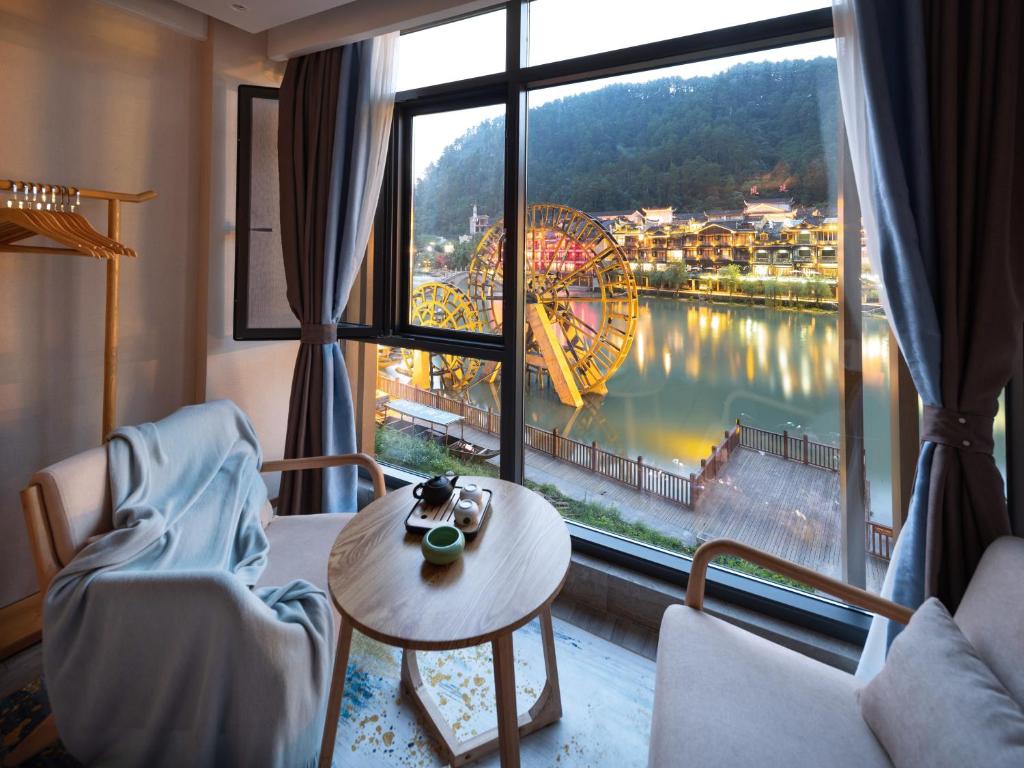 문 리버 뷰 호텔 외관