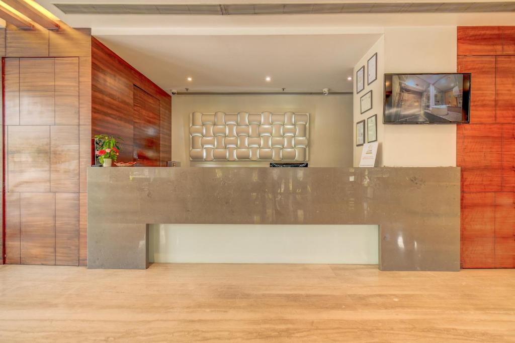 フロント・ロビー