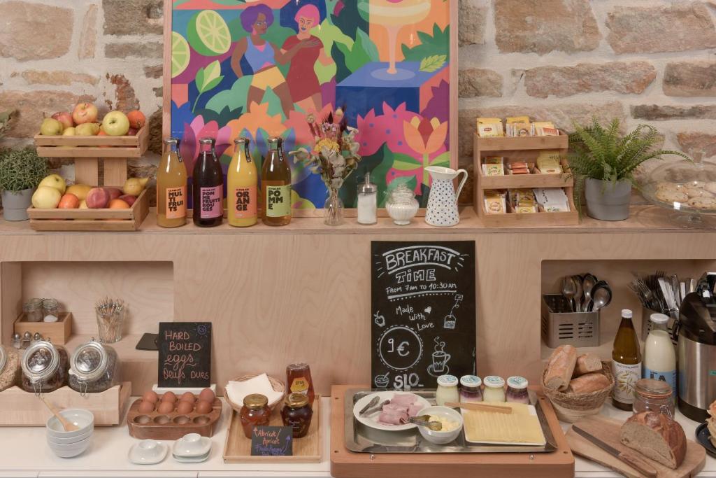 Food and beverages, SLO Hostel Lyon Saxe in Lyon