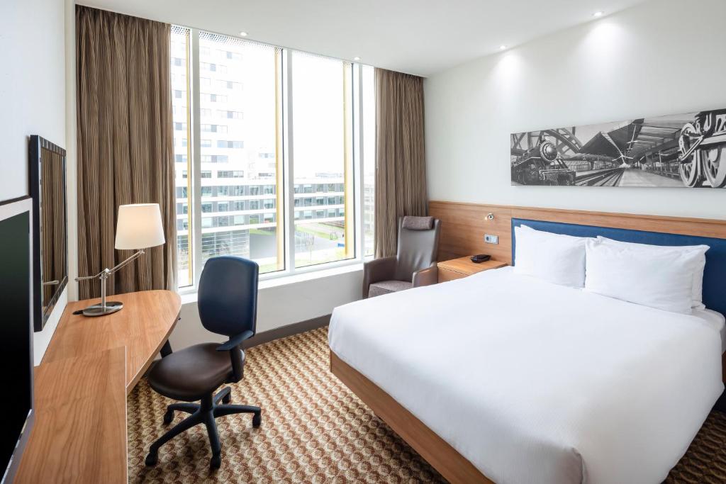 Amsterdam Hampton by Hilton Amsterdam Airport Schiphol Additional