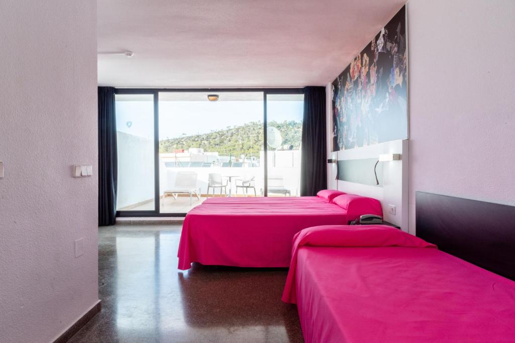 Ibiza Rocks Hotel - Adults Only — Hotel rooms in San Antonio, Balearic Islands