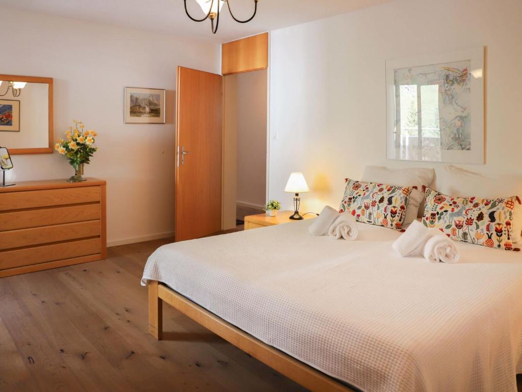 Apartment Attika Wohnung Allod Park Haus C 807 by Interhome - 3
