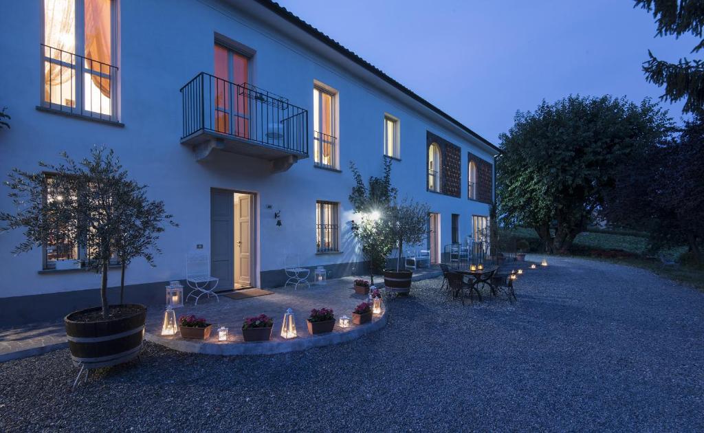 Agriturismo Albarossa — Hotel in Nizza Monferrato