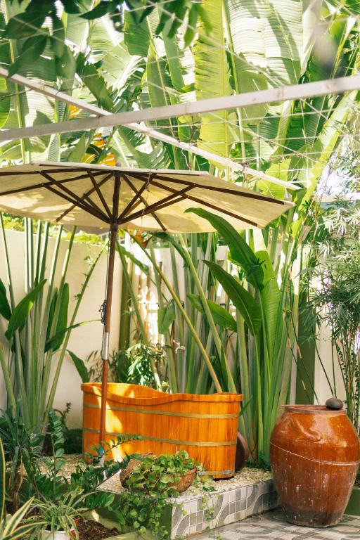 Entire First Floor - Nhà Mơ Homestay Bến Tre