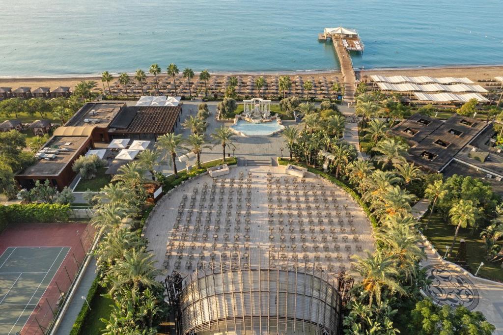 Dobedan Exclusive Hotel & Spa ''Ex Brand Alva Donna Exclusive Hotel & Spa'' — Beach in Boğazkent
