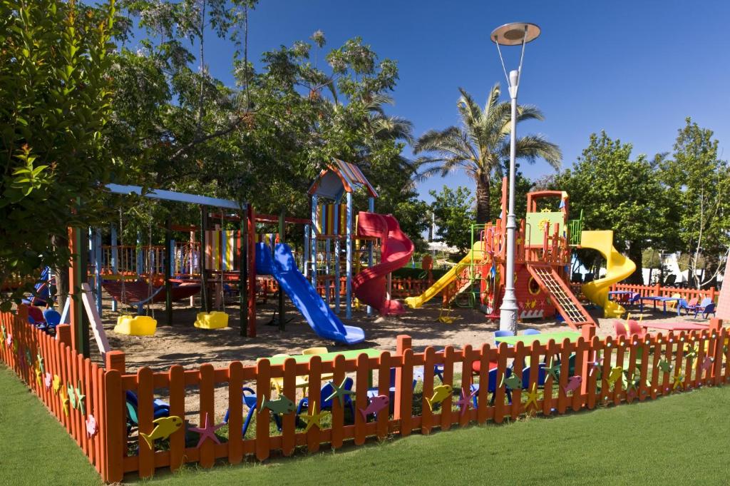 Dobedan Exclusive Hotel & Spa ''Ex Brand Alva Donna Exclusive Hotel & Spa'' — Attractions for children in Boğazkent