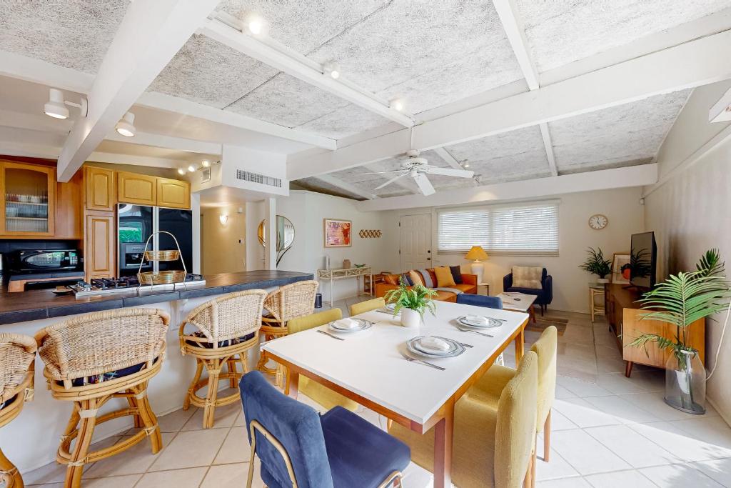 Endless Blooms #22, Palm Desert