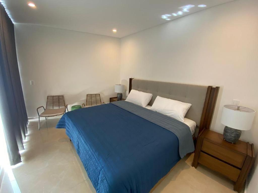 Camino al Mar Apartment with Amazing View of the Ocean, Beach and Swimming Pool - 4