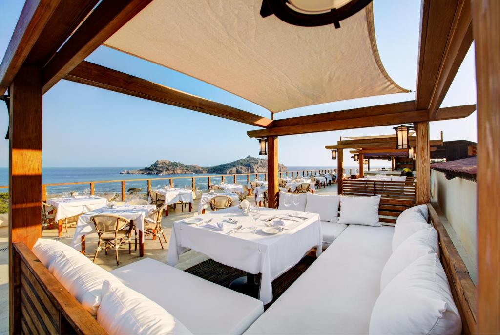 TUI マジック ライフ サルゲルメ (TUI Magic Life Serigerme) レストラン